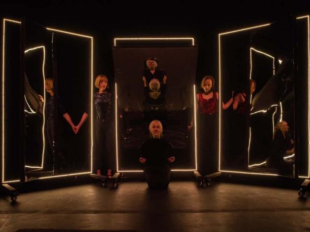 1_the_disappearing_a_7399O